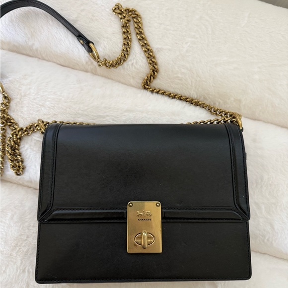 Coach Black Leather Hutton Shoulder Bag with Gold Hardware - Picture 4 of 7